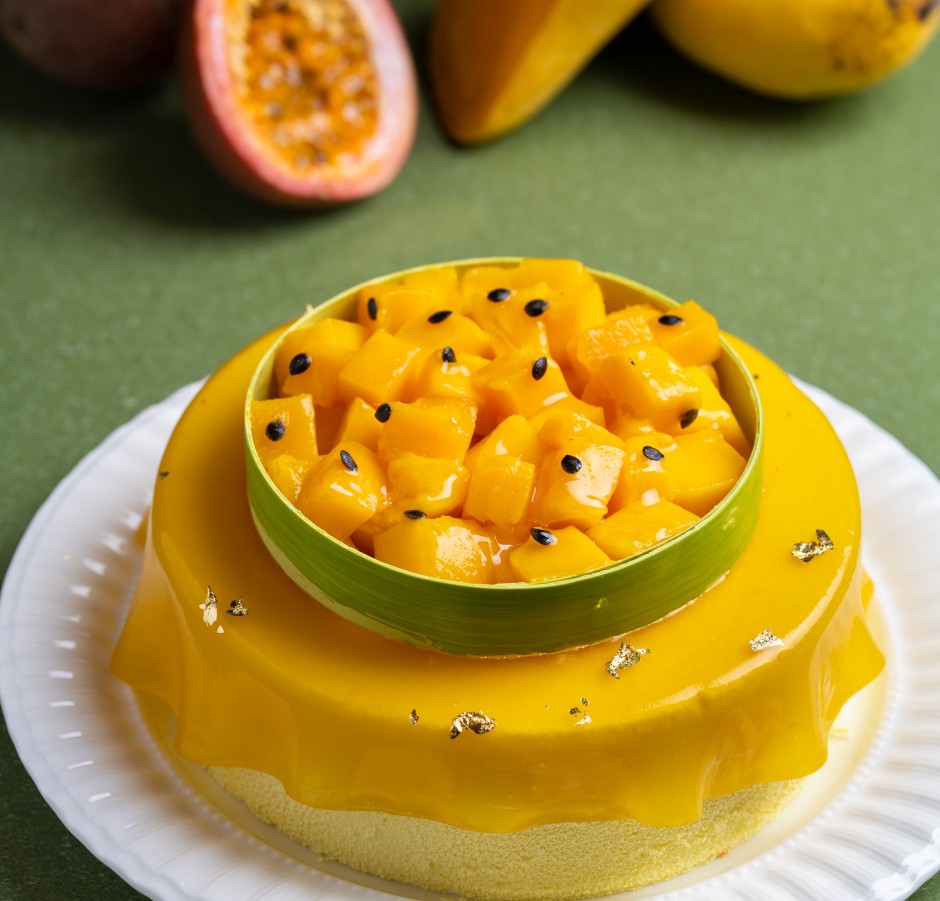 本月精选蛋糕 -  芒果热情果慕丝蛋糕