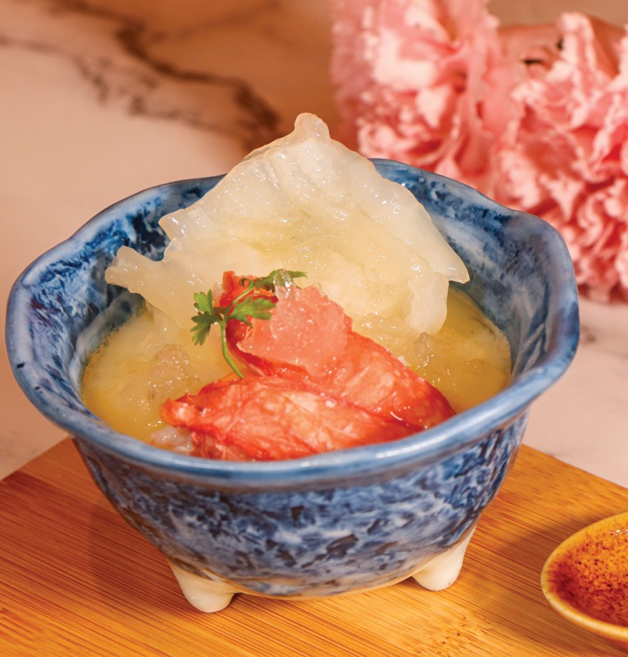  【早鸟优惠】「燕归巢・爱如珍」母亲节燕窝主题自助午餐高达7折 / 长者65折优惠 (5月9至10日)